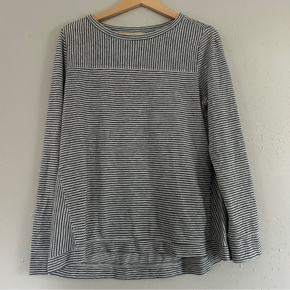 🦋 LOFT Grey Striped Glitter Long Sleeve Tee Blouse Casual Winter Neutral Large - Picture 1 of 7